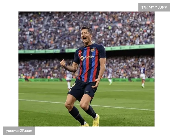 巴萨客场射门22次：进攻宽度利用充分，边中结合效果显著